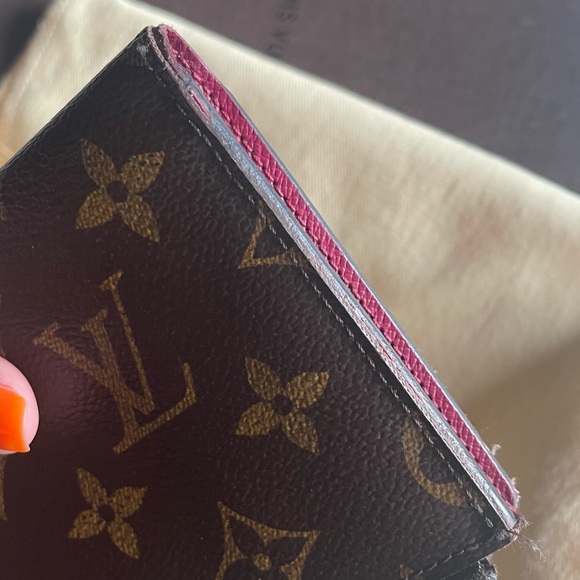 Louis Vuitton Adele Fuchsia Compact Wallet - Picture 11 of 17